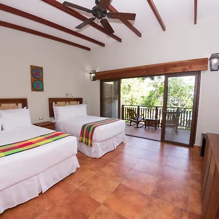 Pacaya Lodge And Spa La Laguna Exterior photo